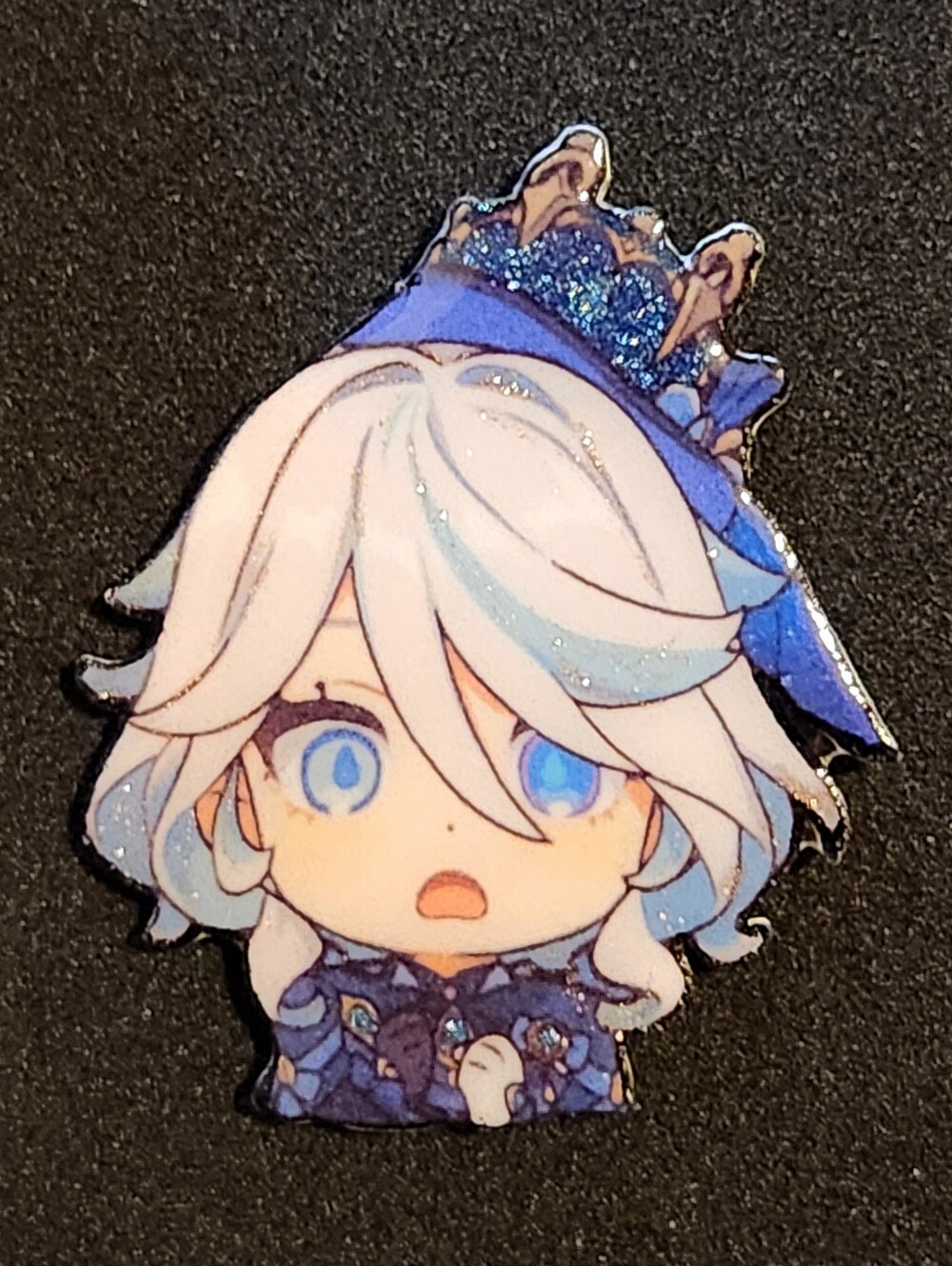 Furina Glitter Pin - Genshin Impact